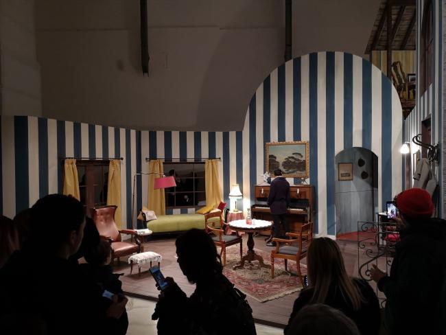 Ragnar Kjartansson - Bonjour (2015)